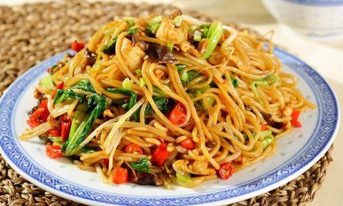 江西炒粉吃瓜事件,一场网络争议引发的食品安全风波