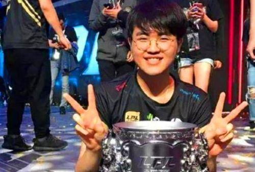 吃瓜年代秀姿态,揭秘娱乐圈幕后故事